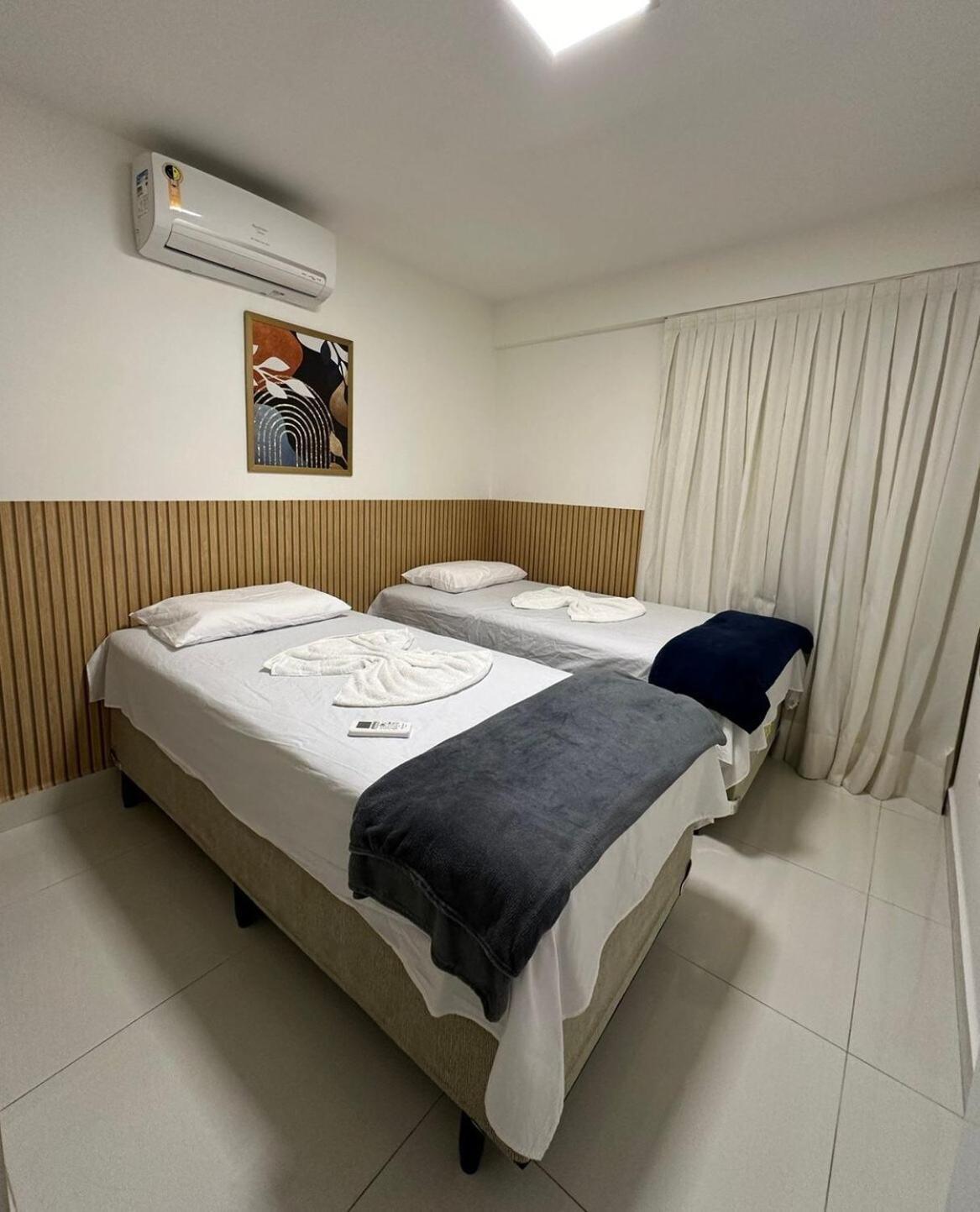 2 Quartos Na Localizacao, Com Piscina, Proximo A Apartamento *