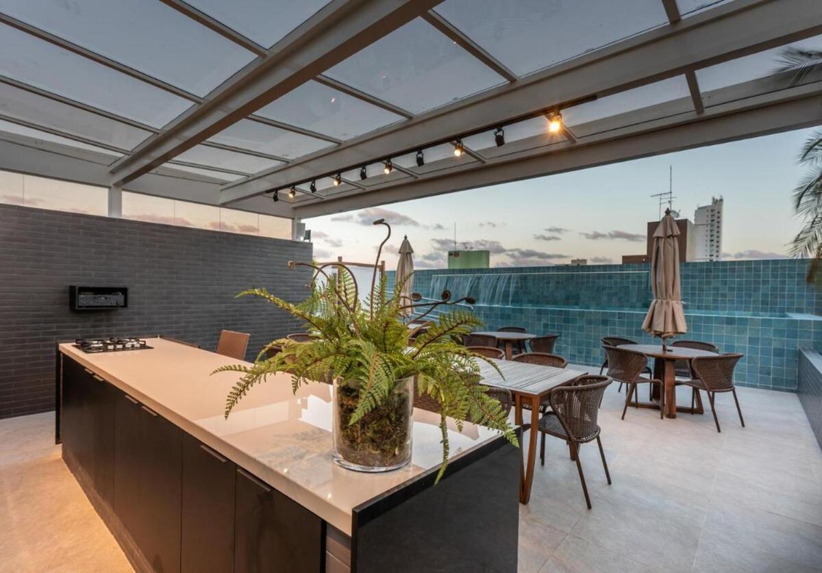 2 Quartos Na Localizacao, Com Piscina, Proximo A João Pessoa