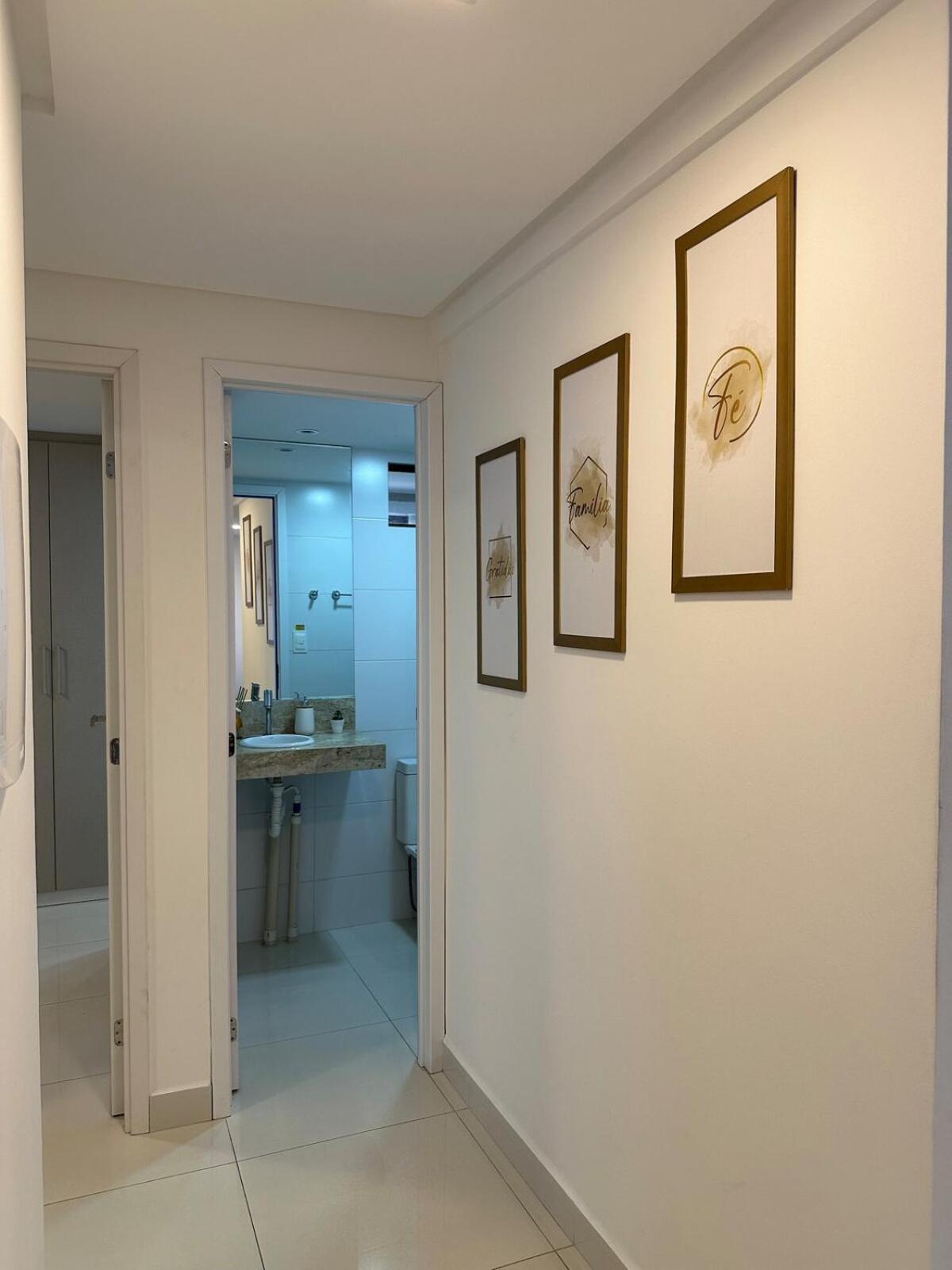 2 Quartos Na Localizacao, Com Piscina, Proximo A Apartamento *